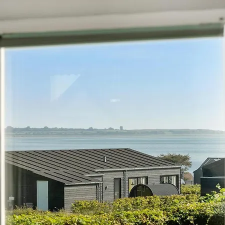 Сasa de vacaciones Awesome In With 2 Bedrooms And Wifi *